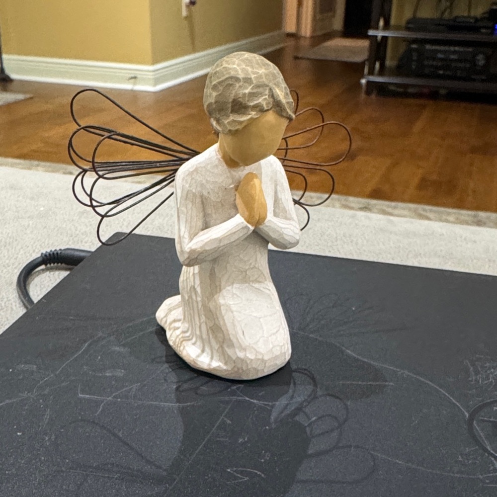 Willow Tree Angel of Prayer